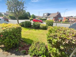 Front garden- click for photo gallery